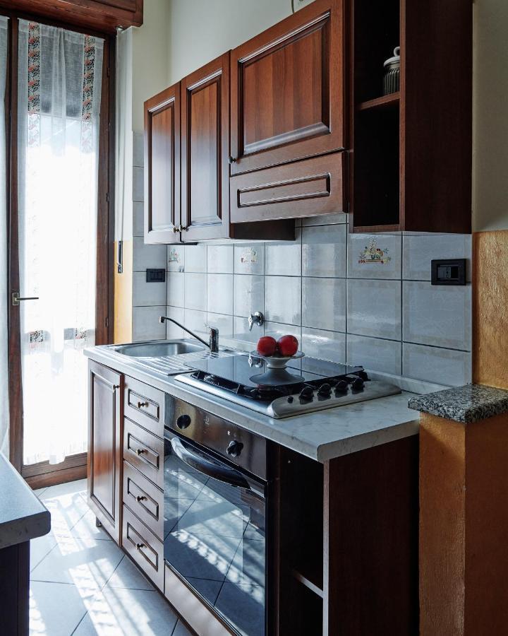 Terrazza Di Alfieri - Alloggio Con Terrazza Privata Nel Centro Di Asti Luaran gambar